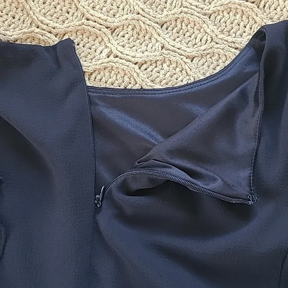 Jessica Howard LBD with Short Flutter Sleeves - Size 14 - Picture 6 of 7